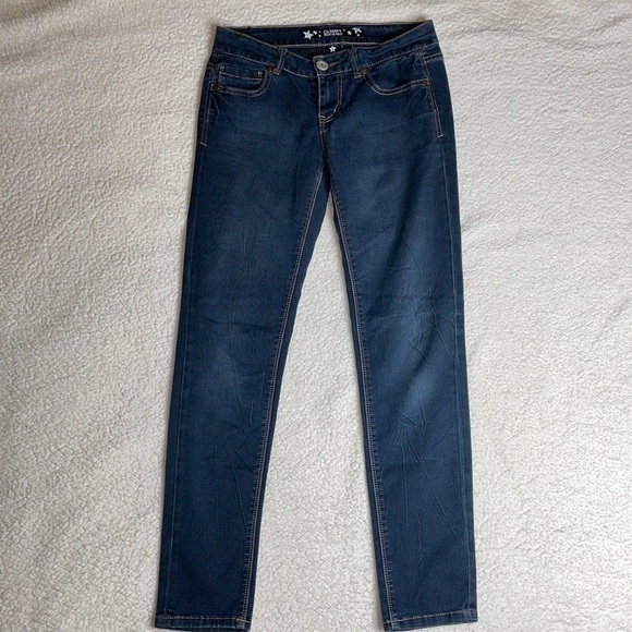 Celebrity Pink Jeans Denim Comfy Stretch Size 5 - Picture 9 of 9